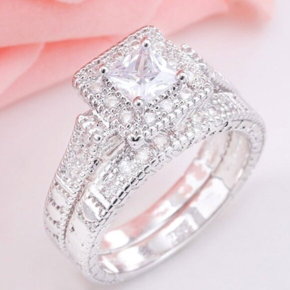 Women's White Zirconia Princess Cushioned Set on Sterling Silver Wedding Set - Picture 1 of 4